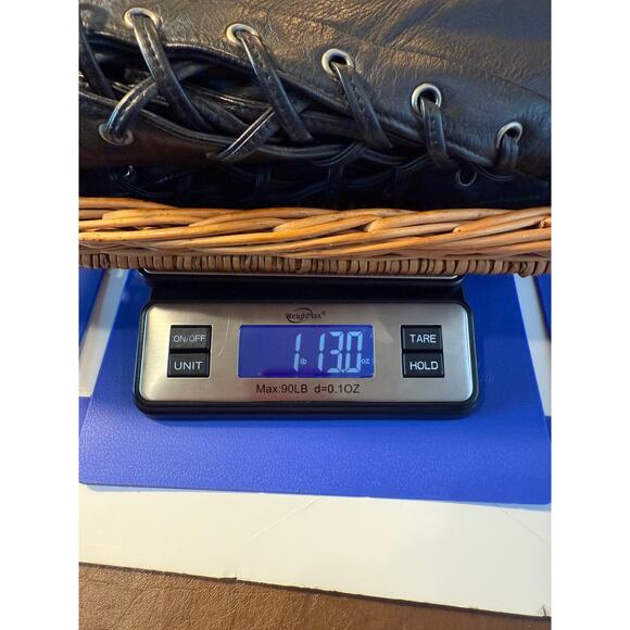 Harley-Davidson Women’s Leather Vest XL w/ Collectible Pins Lined - Picture 11 of 11